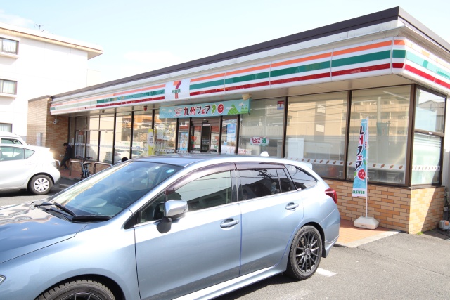コンビニ　セブン－イレブン　名古屋一社４丁目店（コンビニ）まで300m