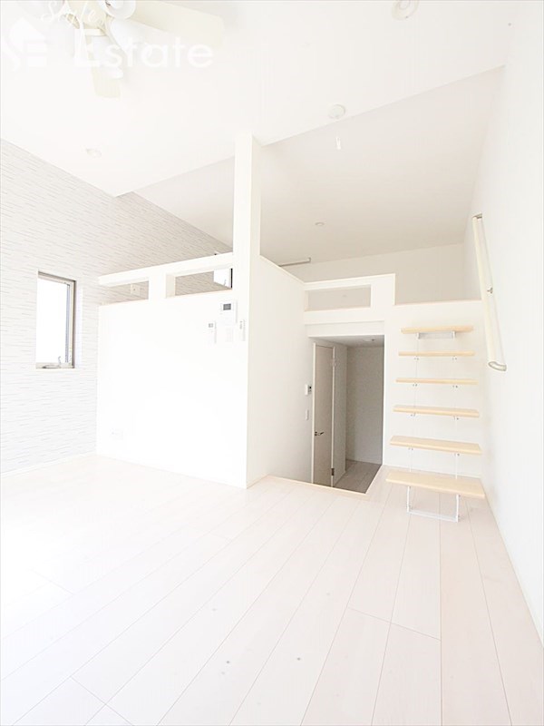 居室・リビング　外観