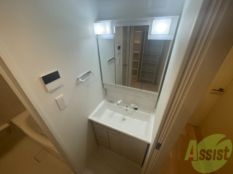 洗面設備　シャンプードレッサーで身支度もラクラクです！