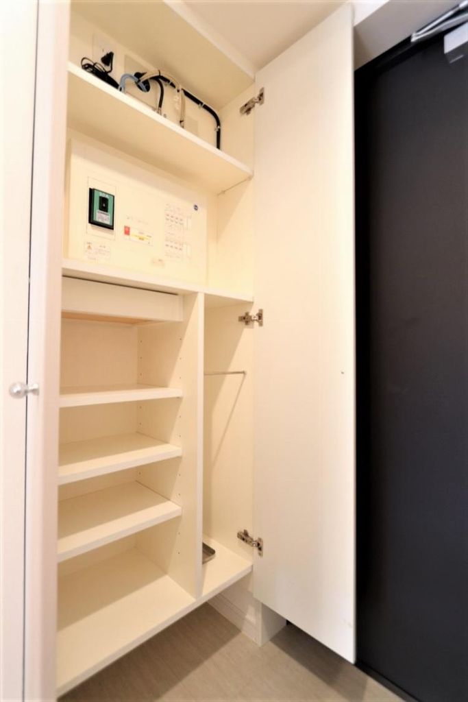 玄関　※他号室参考写真