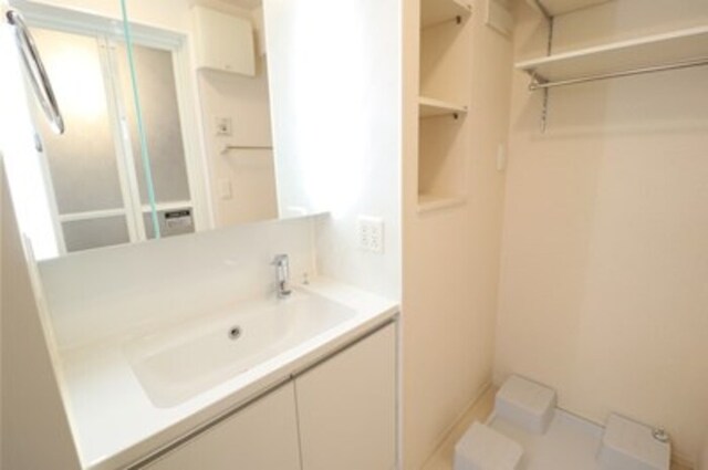 洗面設備　洗髪洗面化粧台