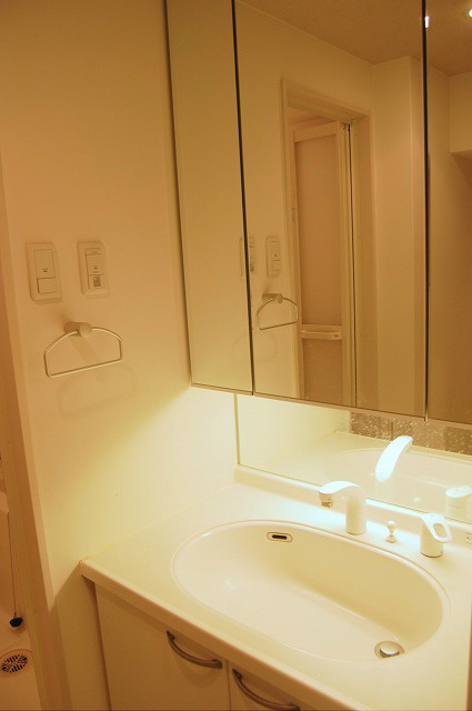 洗面設備　※写真と異なる場合は現状優先。