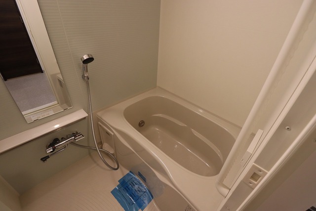 バス・シャワールーム　バスルーム