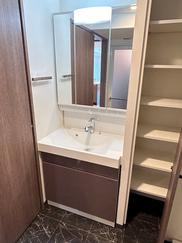 洗面設備　※違うお部屋の写真です。ご参考ください。