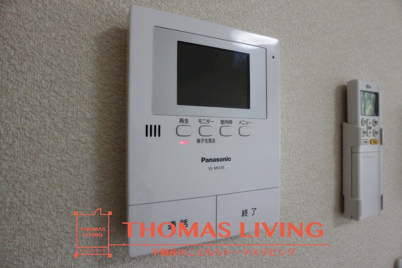 セキュリティ　来客者の確認できるモニター付きインターホンです。