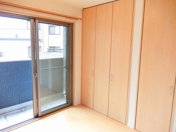 その他部屋・スペース　明るい洋室！