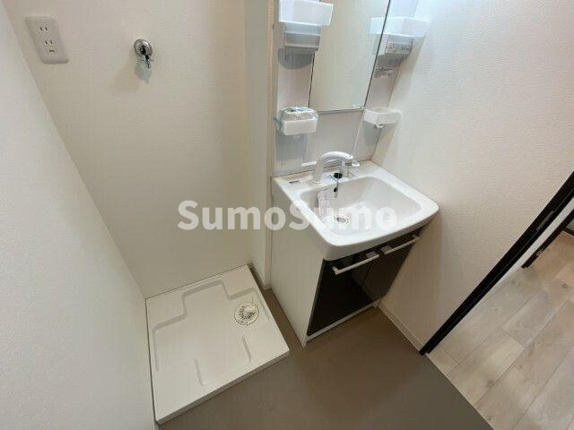 洗面設備　脱衣スペースもあります