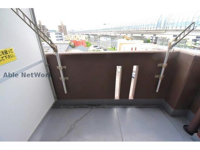 バルコニー　※同物件別部屋の写真です。