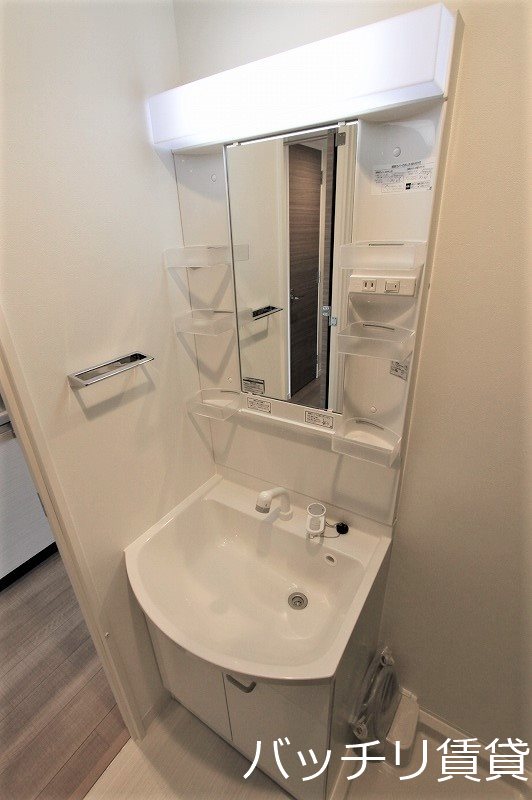 洗面設備　＊画像は別部屋の為イメージ、現状を優先致します