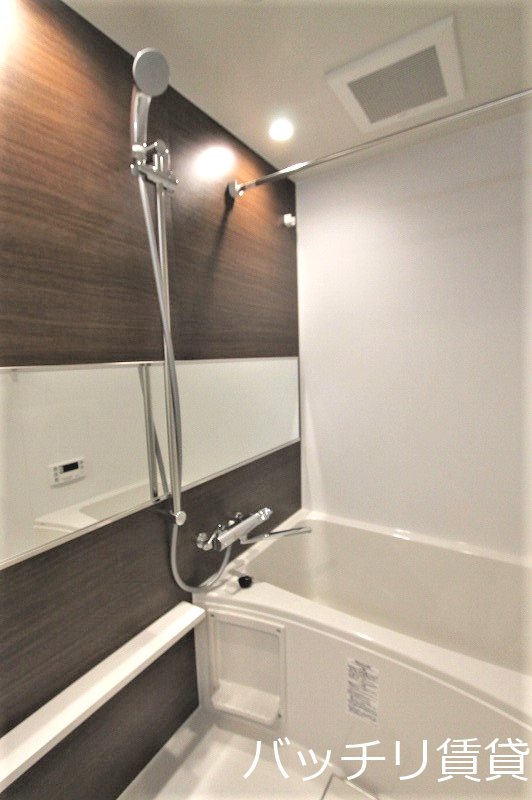 バス・シャワールーム　＊画像は別部屋の為イメージ、現状を優先致します