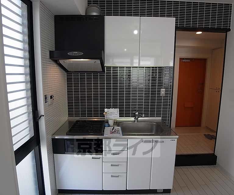 キッチン　２口のガスコンロ付です。