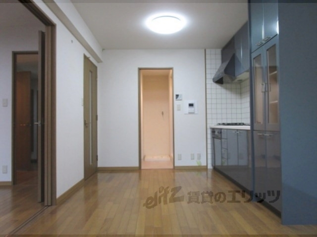 居室・リビング　リビング