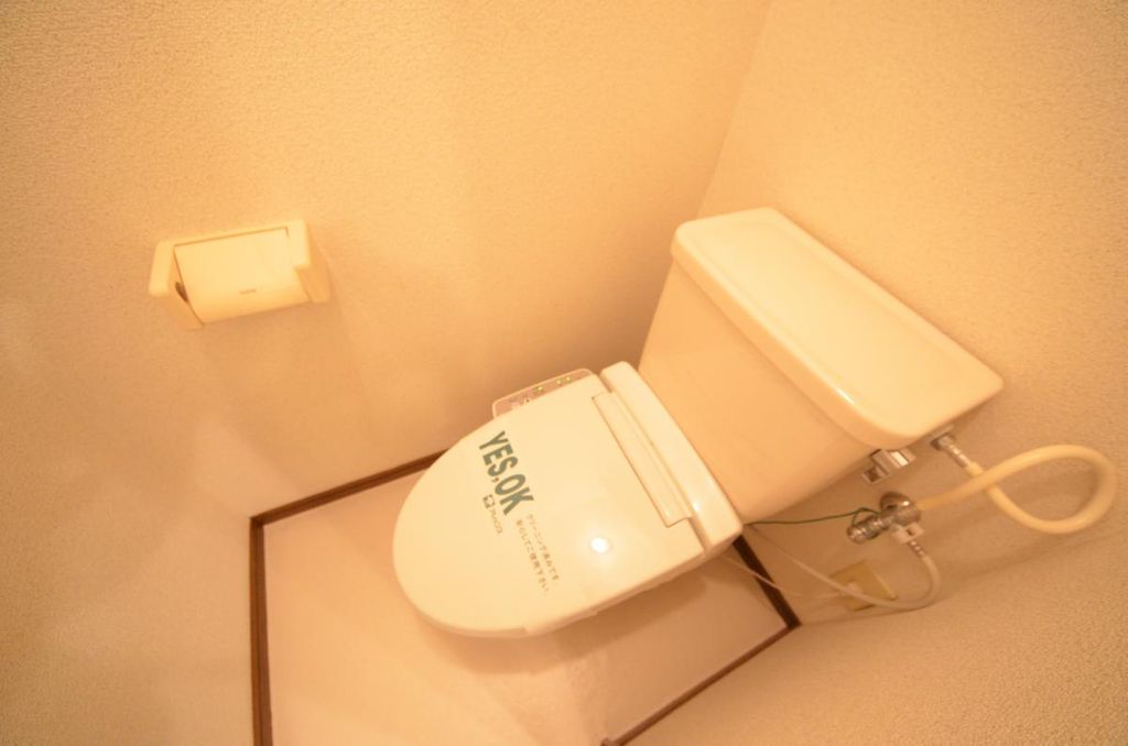 トイレ　※別部屋の参考写真です※