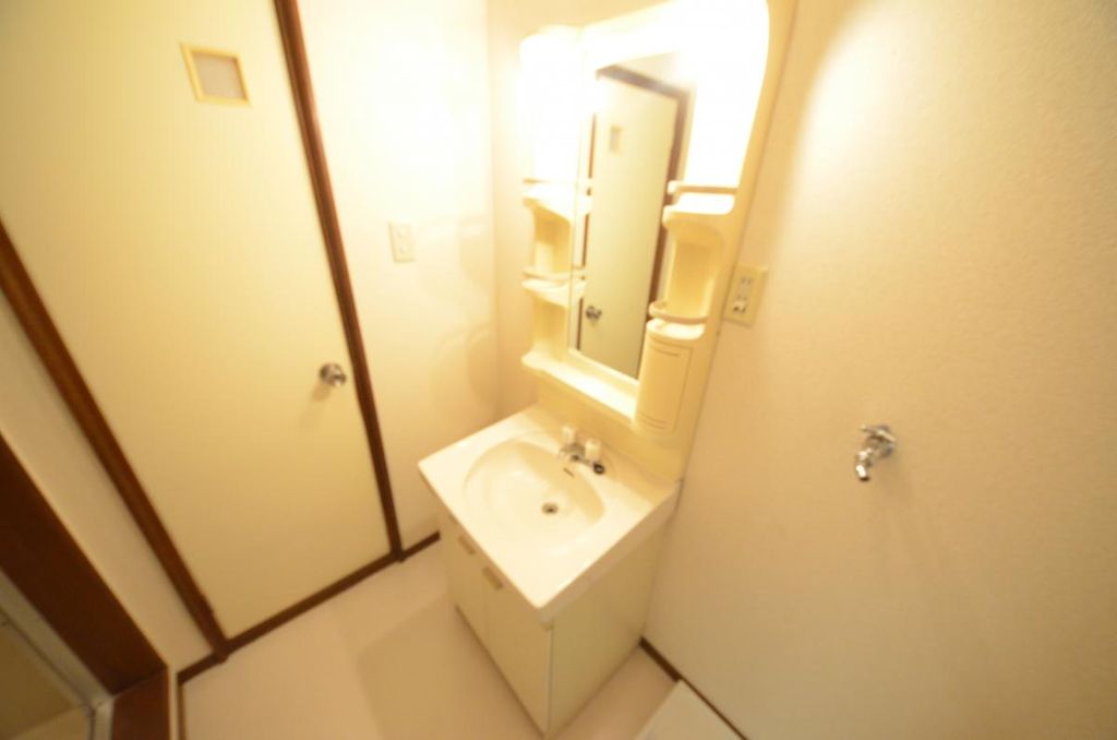 洗面設備　※別部屋の参考写真です※