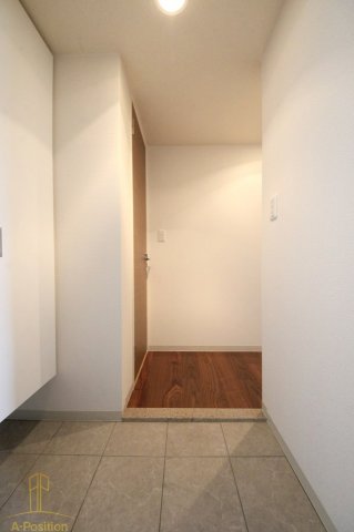 玄関　レジディア心斎橋ウエスト