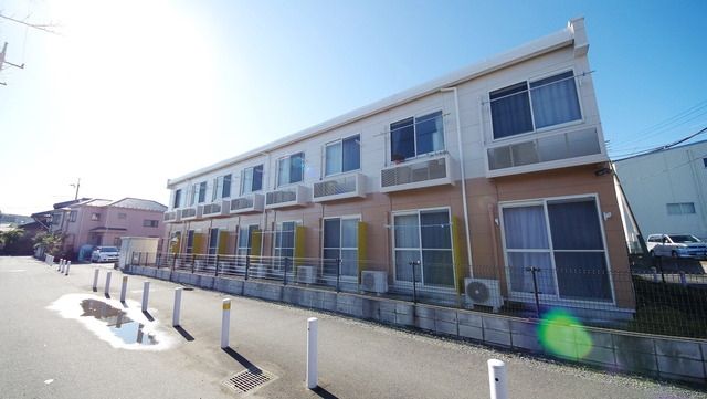 建物外観　おしゃれな外観