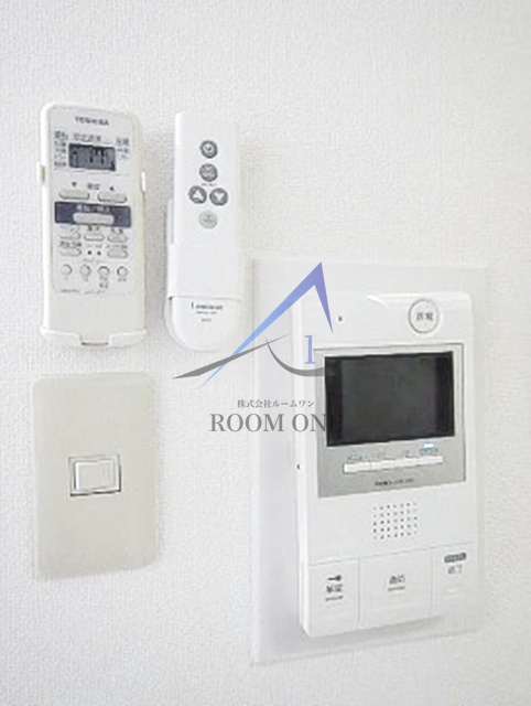 セキュリティ　モニター付きインターホンです。