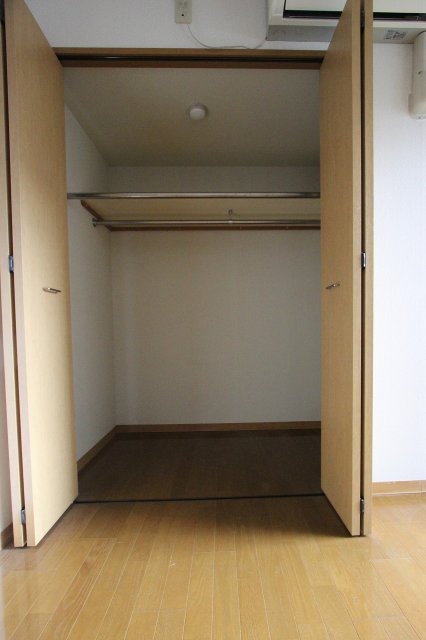 収納　同物件別号室のものです。
