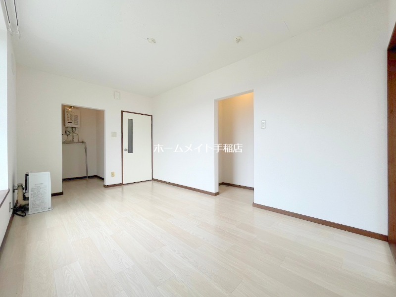 居室・リビング　明るく広々リビングスペース♪