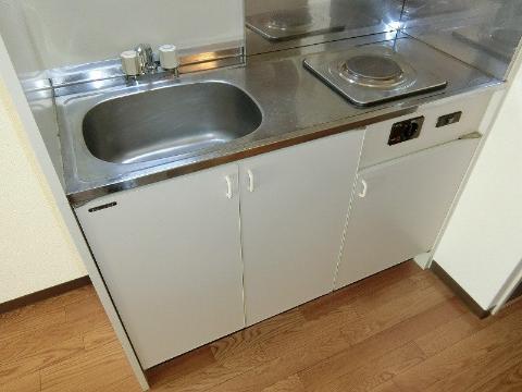 キッチン　キッチン下部