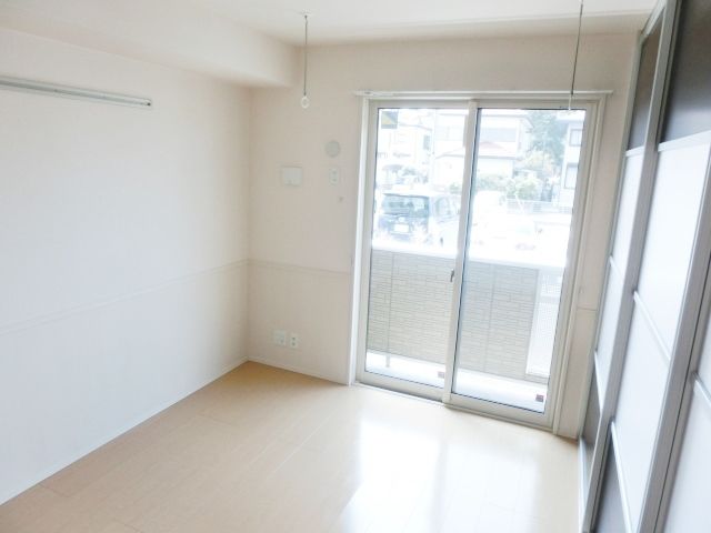 その他部屋・スペース　リビング横のお部屋です。