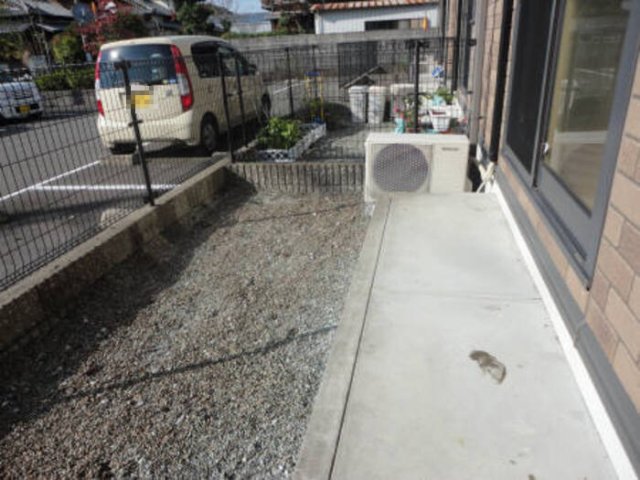 庭　B102 専用庭