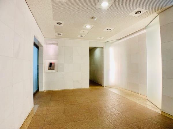 エントランス　建物の内部です