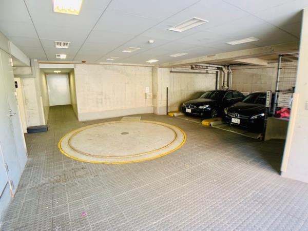 駐車場　駐車場です