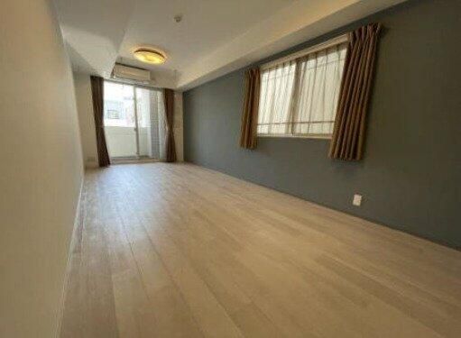 その他部屋・スペース　広くて明るい寝室