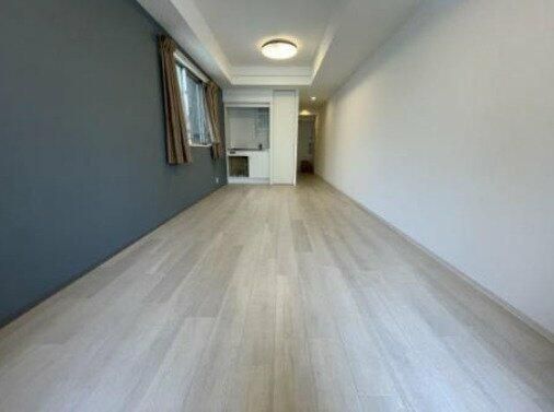 居室・リビング　こちらの居間で趣味の時間をお楽しみください