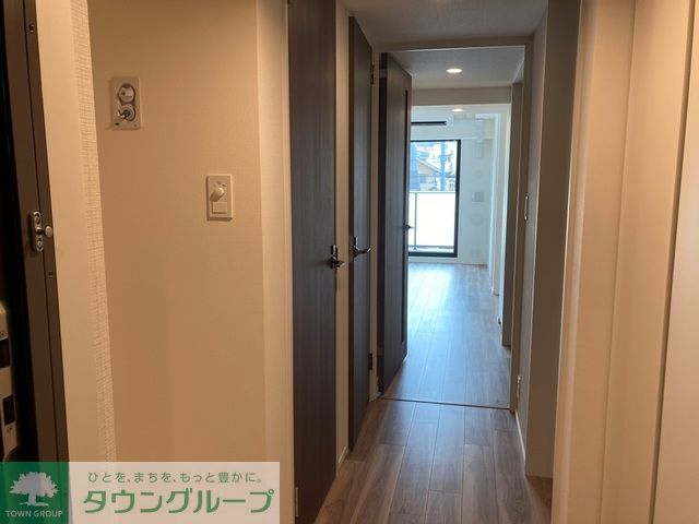 玄関　※写真は同タイプ住戸です。