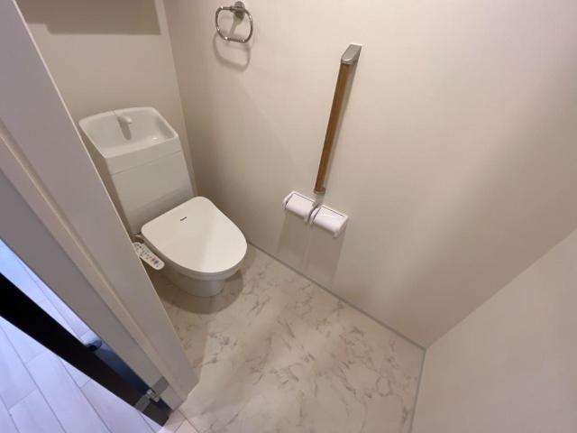 トイレ　シャワー付トイレ（イメージ）