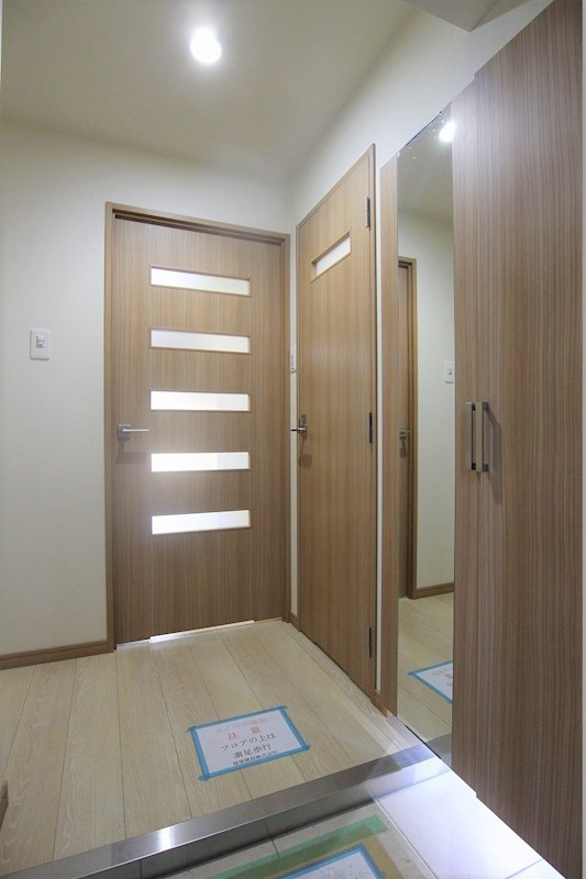 玄関　トールサイズのシューズボックスを設置しています。