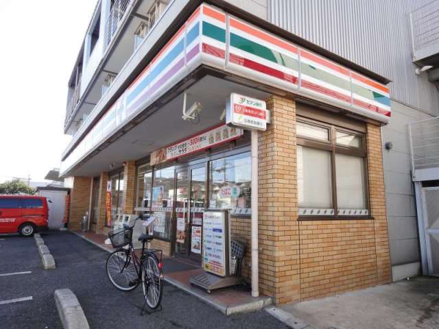 コンビニ　セブンイレブン（コンビニ）まで404m