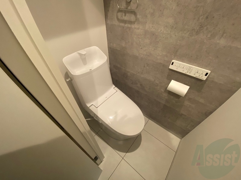 トイレ　こちらはトイレです。清潔感があり、安心して使用できます。