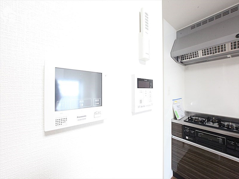 セキュリティ　モニター付きインターホン