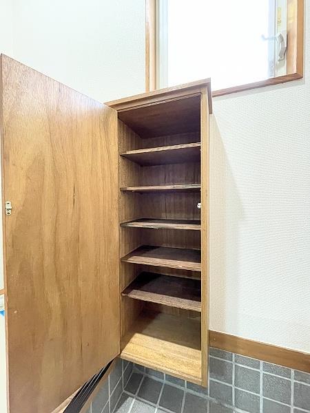 収納　シューズボックス