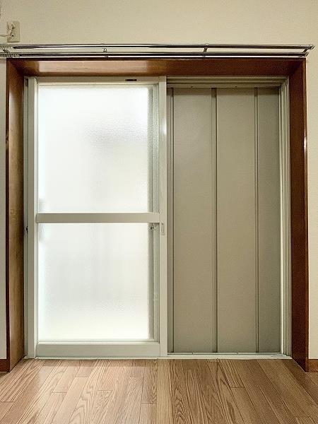 セキュリティ　シャッター雨戸