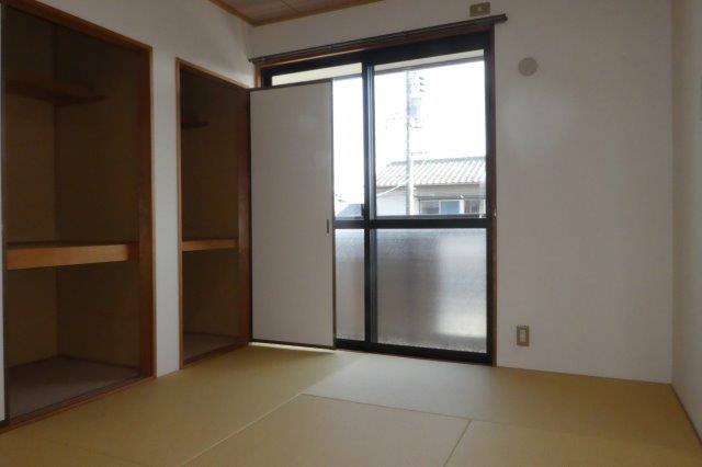 収納　和室（モダン畳）