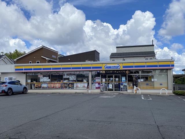 コンビニ　ミニストップ（コンビニ）まで455m