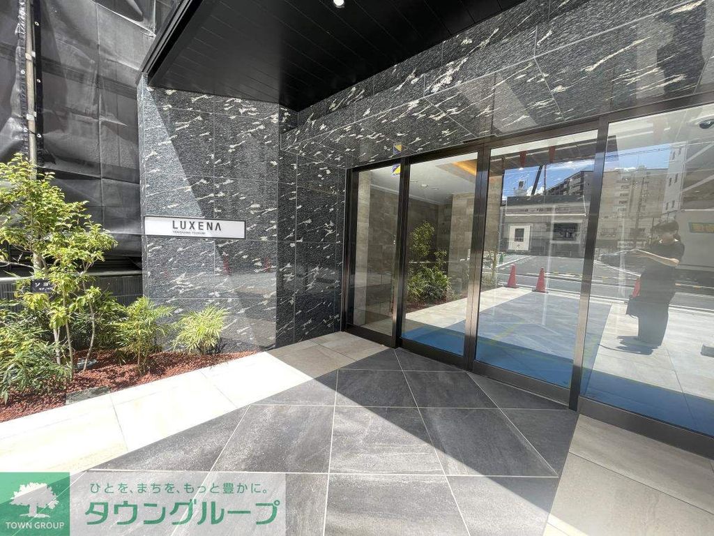 エントランス　エントランス