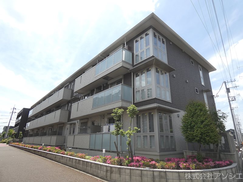 建物外観　Richeのご紹介は住まいの窓口アソシエにお任せください。