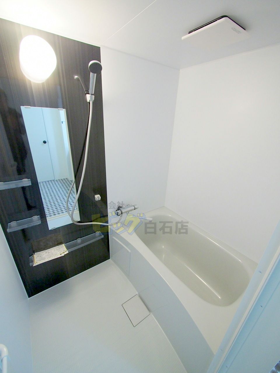 バス・シャワールーム　広々としたお風呂です♪