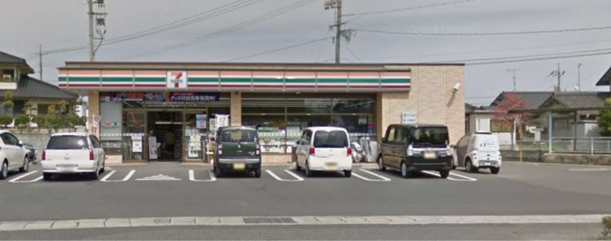 コンビニ　セブンイレブン真備川辺店（コンビニ）まで583m