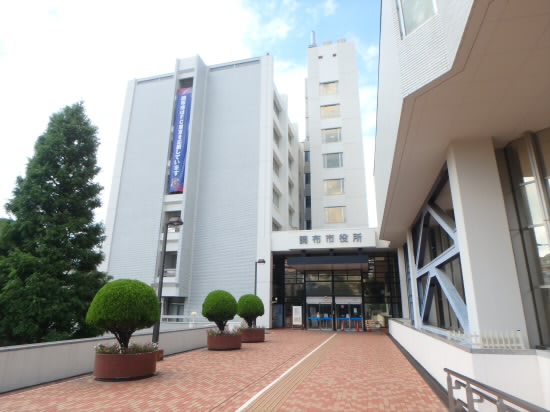 役所　調布市役所（役所）まで901m