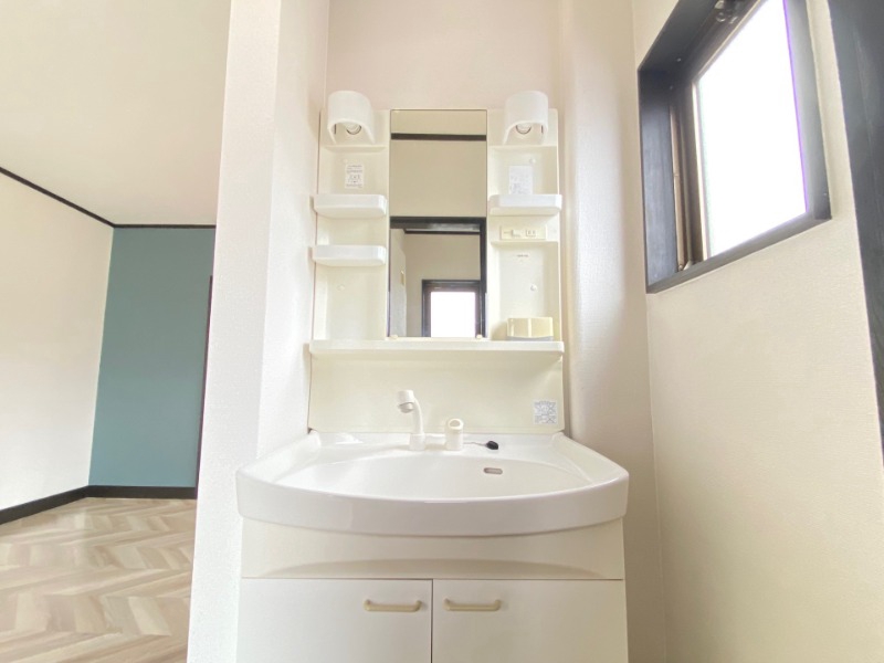 洗面設備　※他号室イメージ