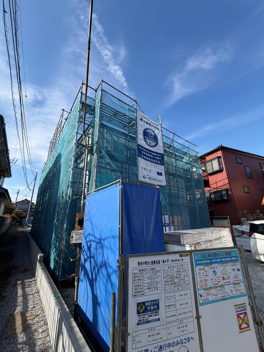 建物外観　建築中