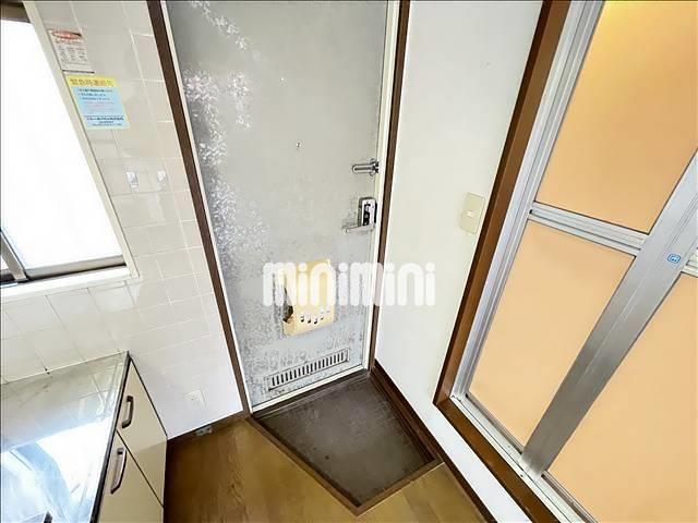 玄関　段差の少ない玄関です♪