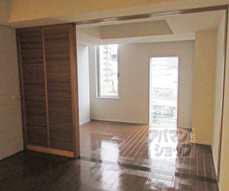 居室・リビング　広々としたリビングです