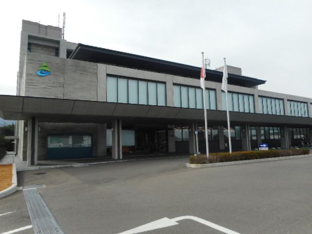 役所　海南市役所様（役所）まで2400m